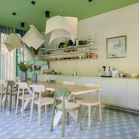 Bagatelle Gardenhouse-2